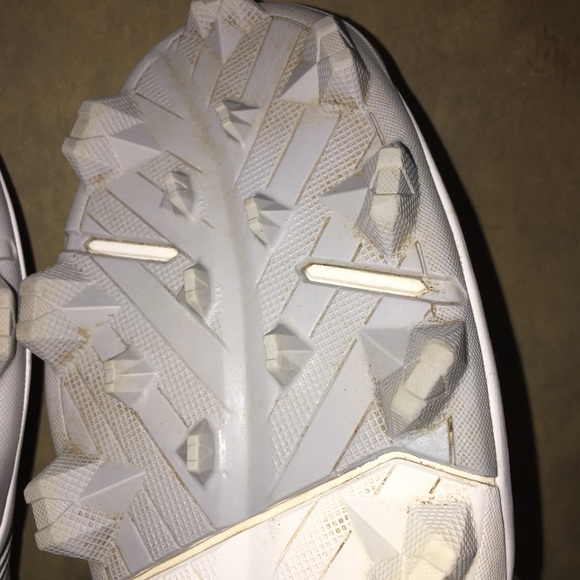 UA Leadoff Low RM Cleats White Silver Men Sz 9.5 - Picture 13 of 16